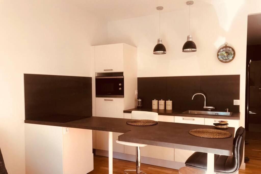Appartement AppartaBassens à Bassens  Extérieur photo